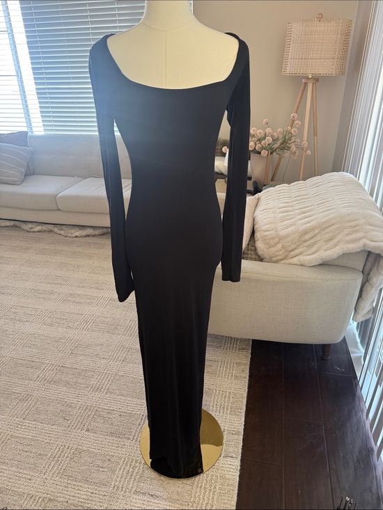 SKIMS Dresses & Skirts - SKIMS Black Long-Sleeve Scoop Neck Maxi Dress